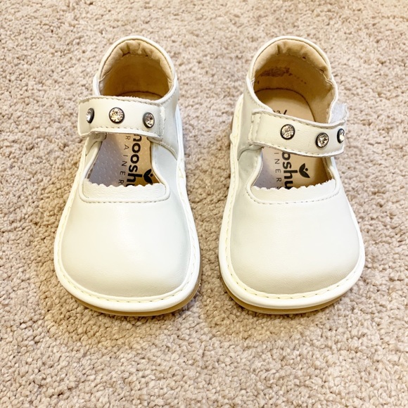 mooshu Other - Mooshu squeakers Mary Janes white rhinestones